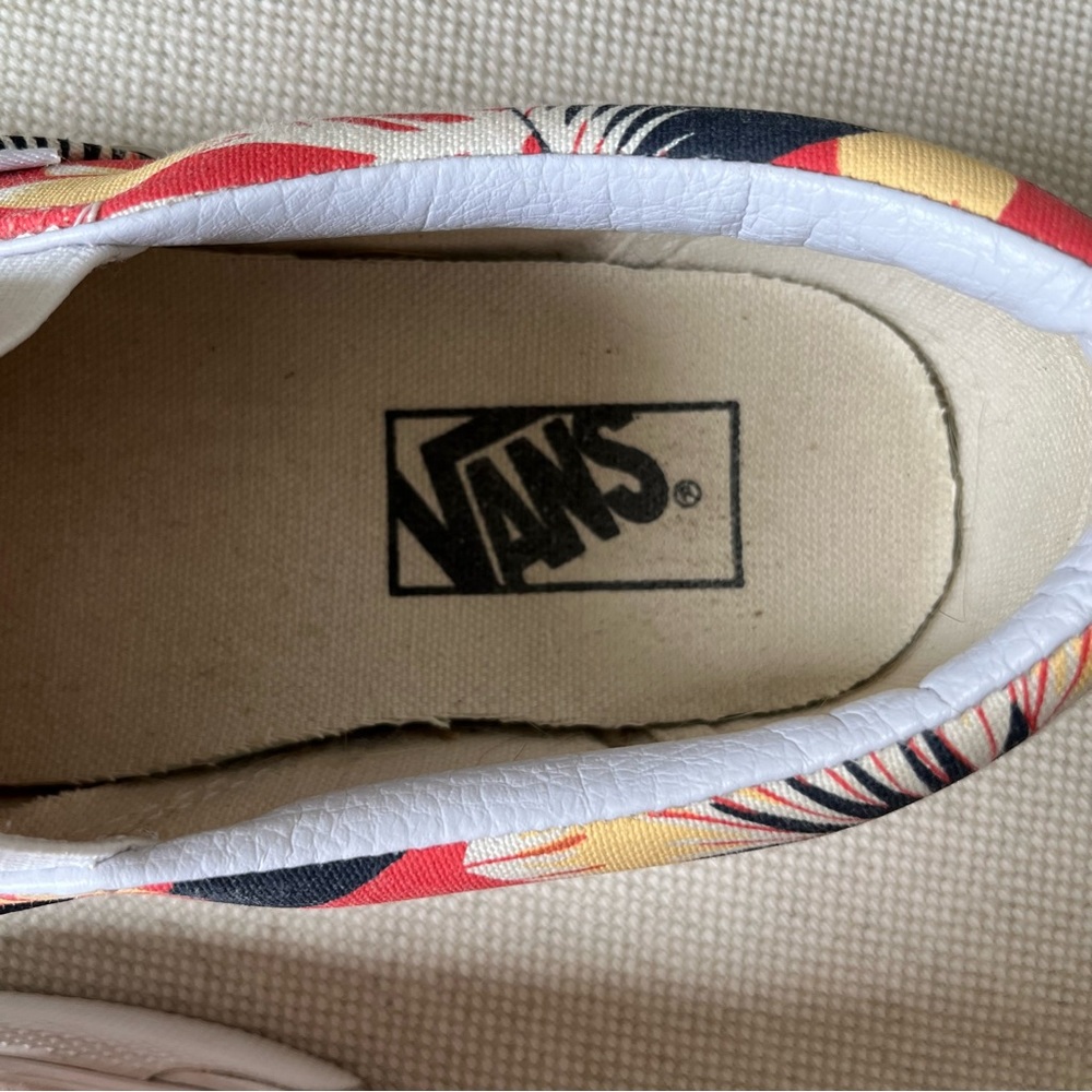 Vans for J. Crew Unisex classic slip-on shoes (size Women’s 9 or men’s 7.5) - Picture 14 of 16